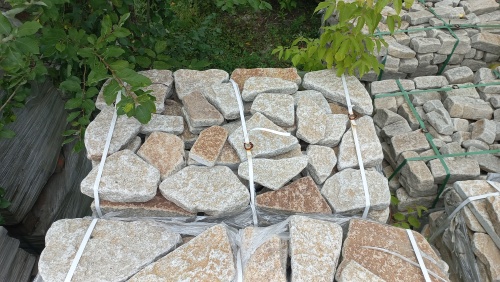 Гранитный плитняк галтованный для парковки купить в Грозном