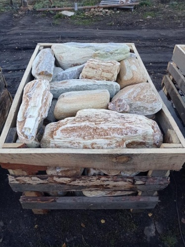 Златолит жёлтый, жёлто-зелёный глыбки и валуны для ланшафтного дизайна купить в Грозном