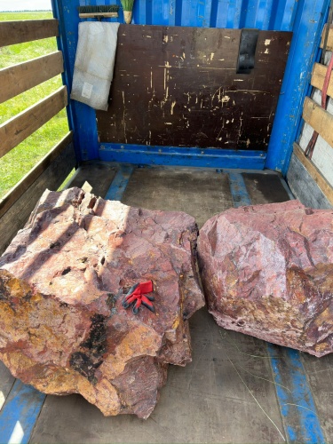 Ландшафтные глыбы красно-фиолетовые 200-1000 килограмм купить в Грозном