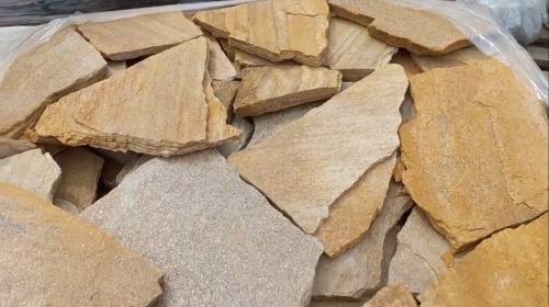 Плитняк златолит жёлтый для цоколя купить в Грозном