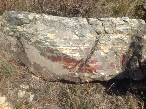 Гигантские зелёные валуны для ландшафтного дизайна весом более 5 тонн купить в Грозном