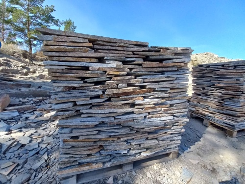 Плитняк златолит серебристый для фасада купить в Грозном