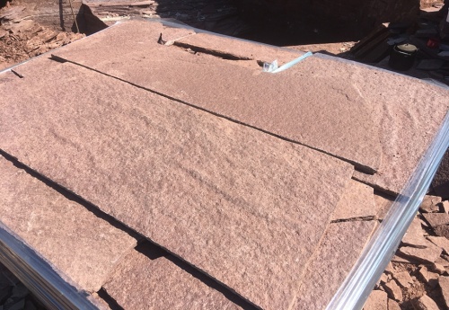 Плитняк лемезит бордовый для ступеней 20-25 мм купить в Грозном